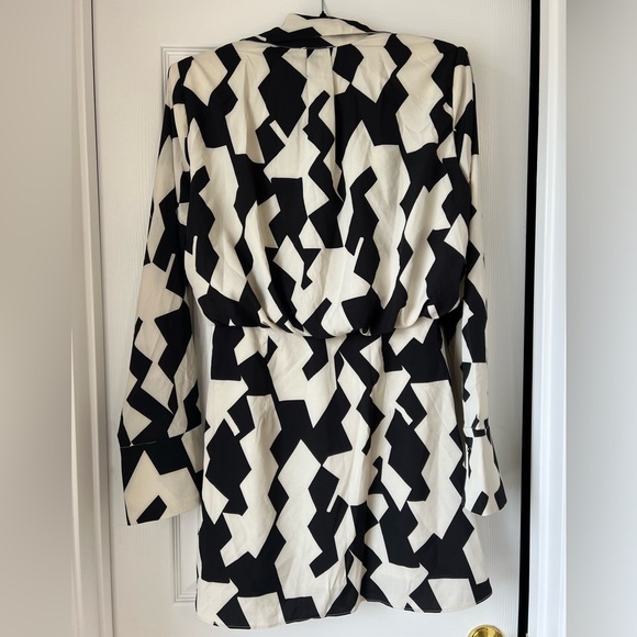 Fashion Nova All Fax No Printer Shirt Dress - Picture 6 of 8